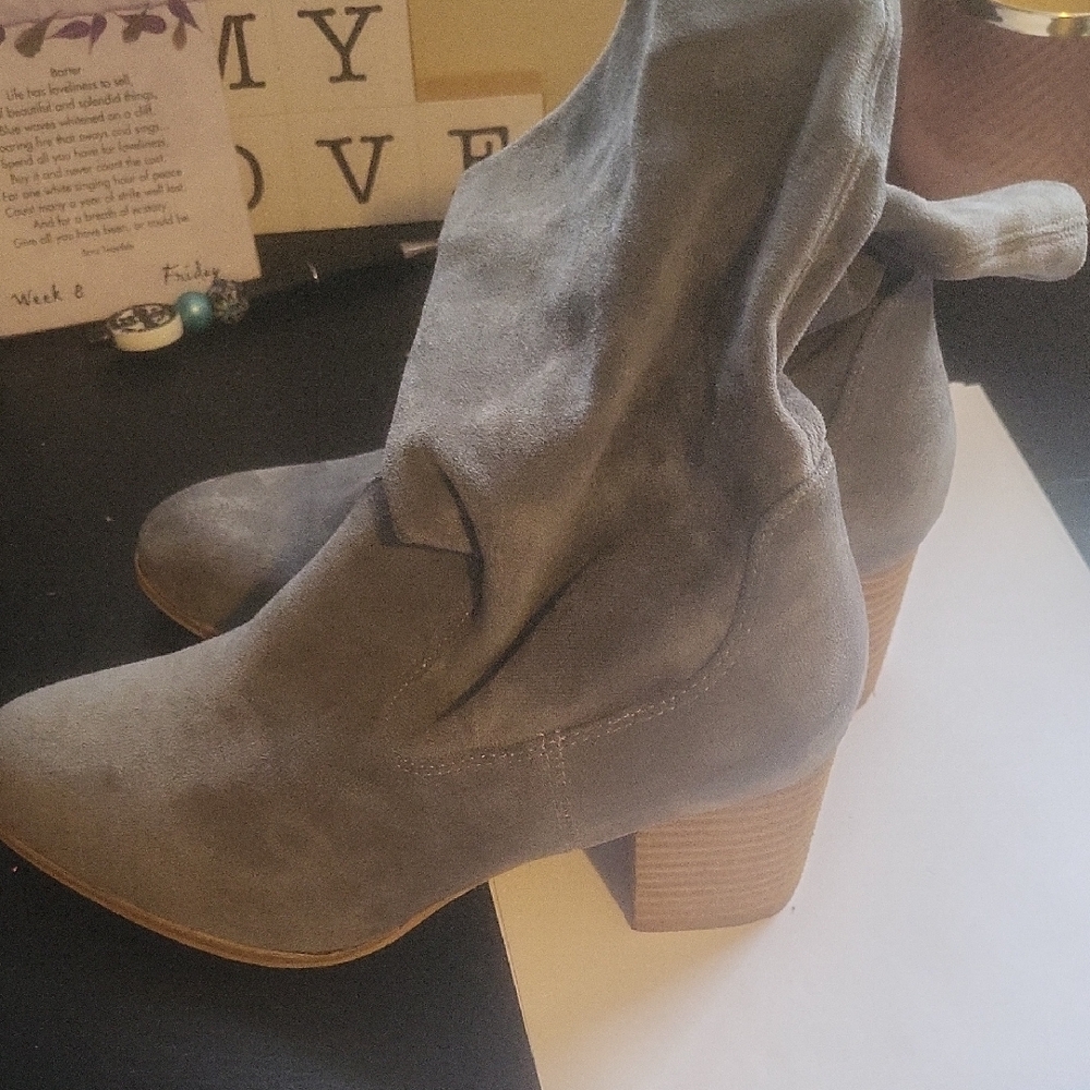 Women's Gray Suede Ankle Boots